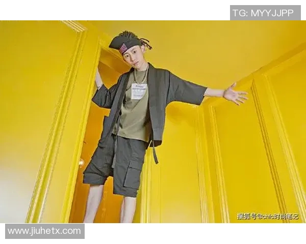 足球明星西服穿搭风格大揭秘展现魅力与时尚的完美结合 足球明星西服穿搭风格大揭秘展现魅力与时尚的完美结合